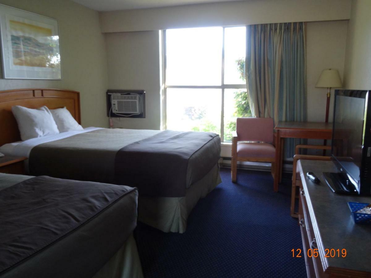 Hospitality Inn Камлупс Экстерьер фото