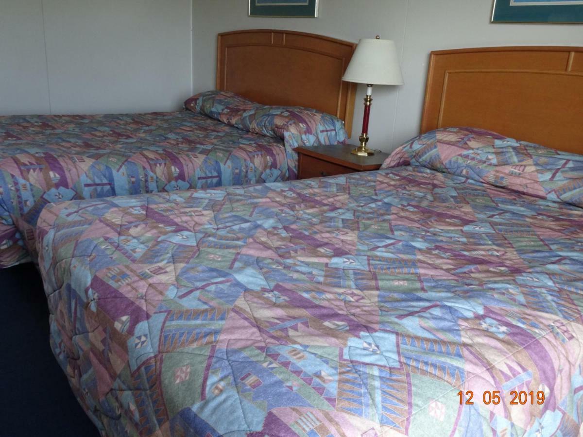 Hospitality Inn Камлупс Экстерьер фото